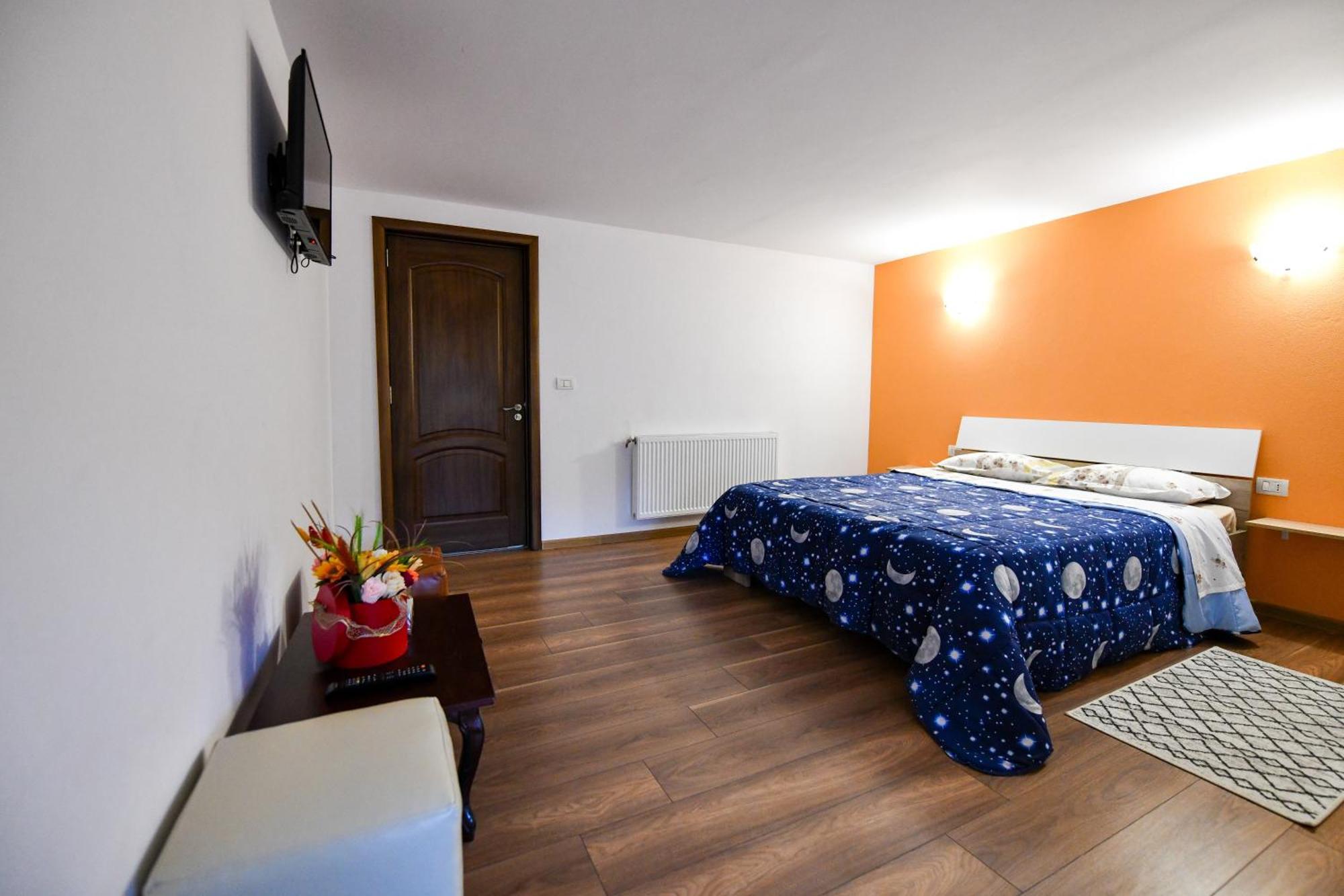Villa Castellino Tîrgu Ocna Eksteriør billede